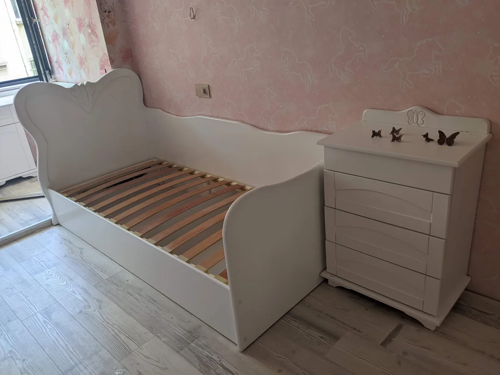 Комплект легло и скрин за деца